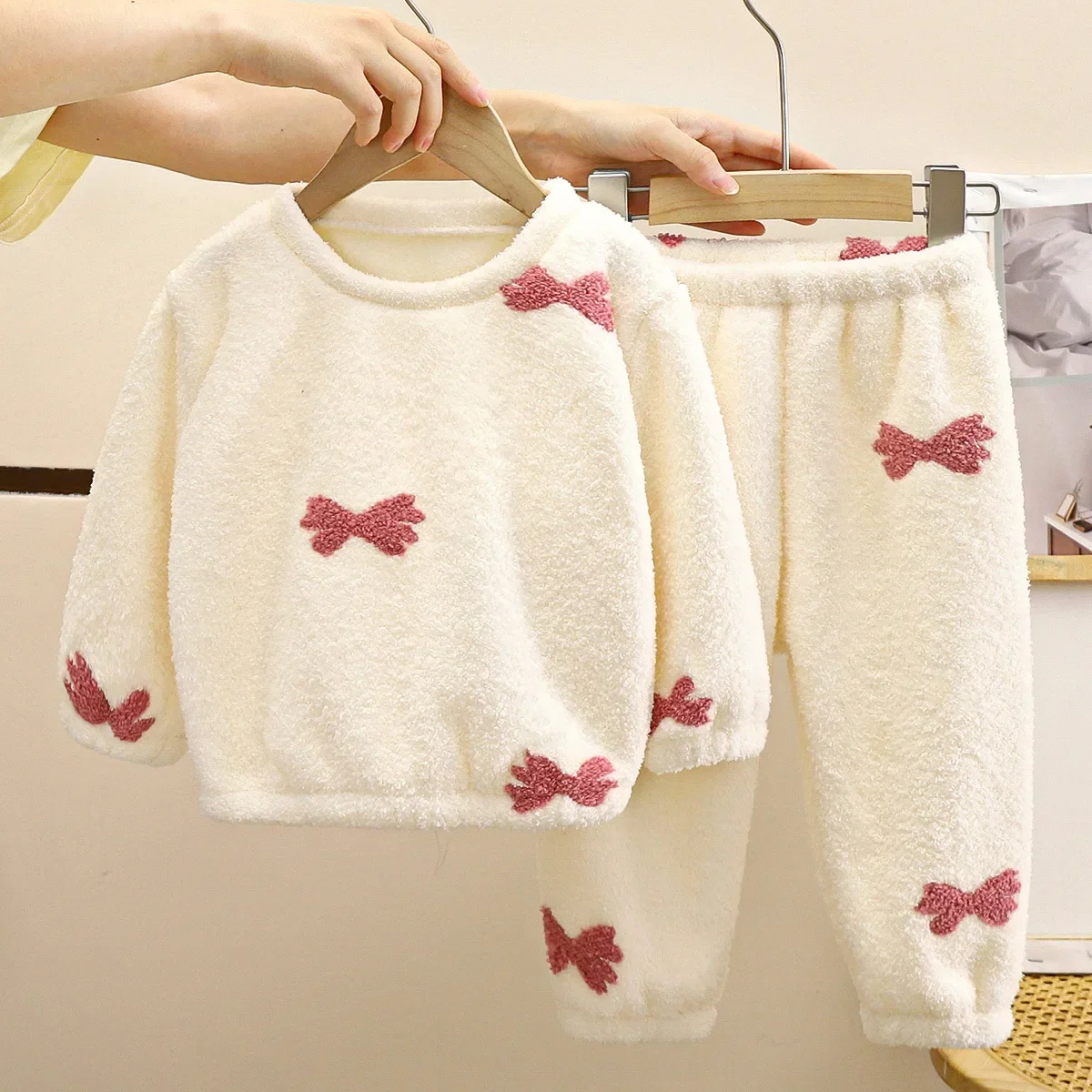 New Kids Autumn Winter Thicken - огляд і ціна Winter Clothing Baby Girl