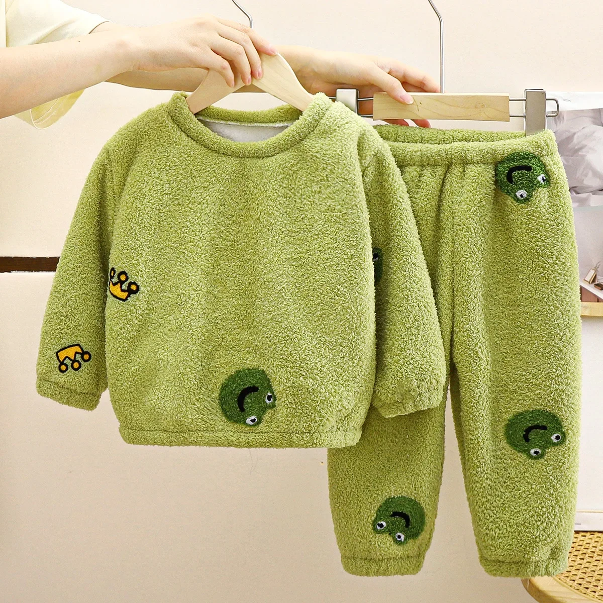 New Kids Autumn Winter Thicken - огляд і ціна Winter Clothing Baby Girl